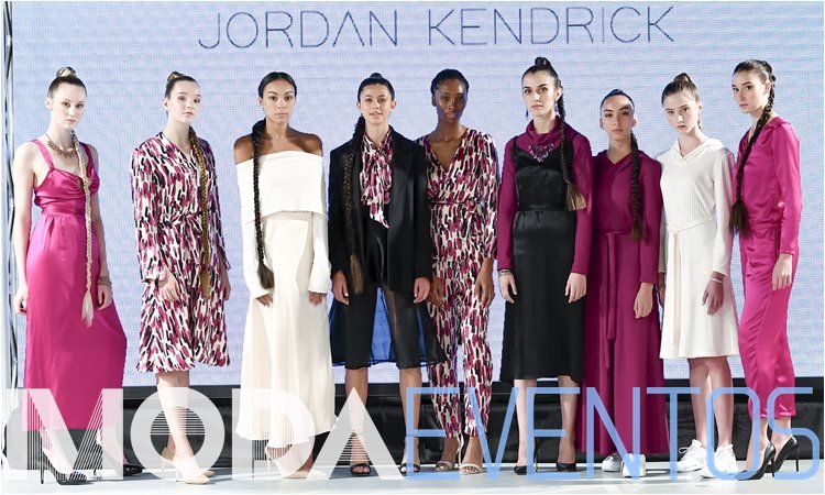 Desfile de Moda Feminina : coleção Jordan Kendrick SS / 21 na VFW - Vancouver Fashion Week