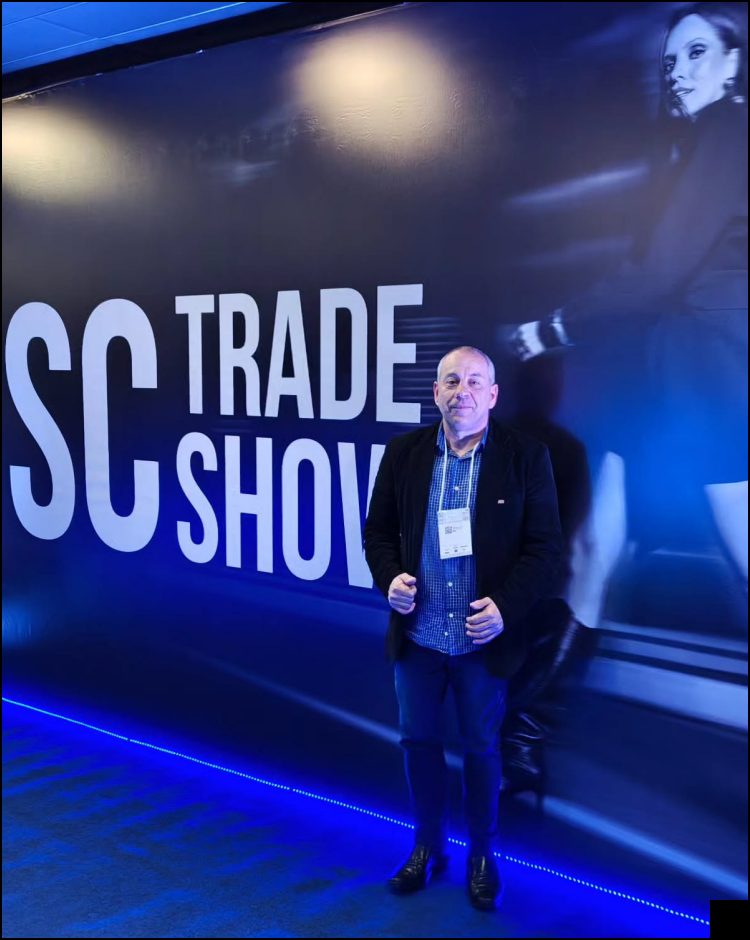 Boletins SC Trade Show por Cláudio Alves
